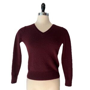 Quince Women Mongolian Cashmere V-Neck Sweater Size Small Rich Burgundy Sleeved